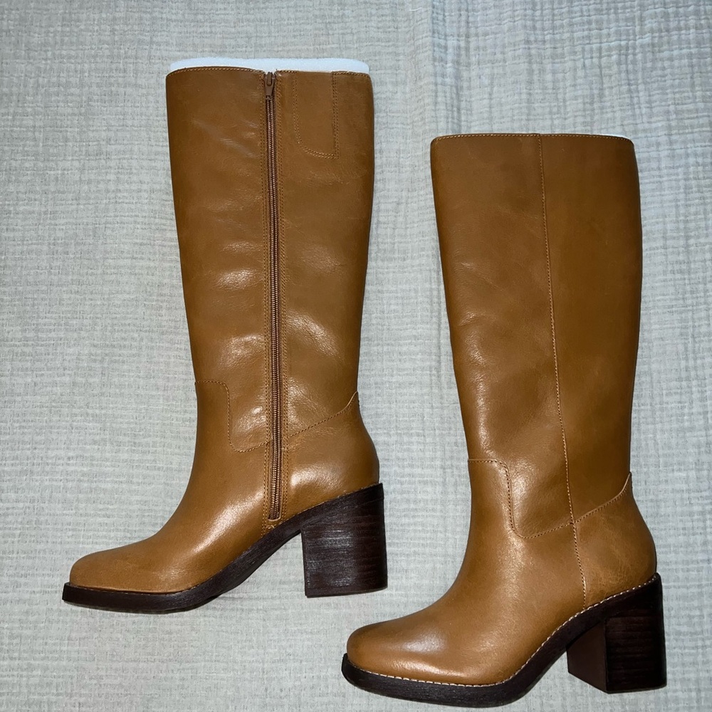 NEW Crown Vintage Brown Heeled Boots